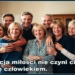 Akceptacja miłości nie czyni cię idiotką. Czyni cię człowiekiem.- Phyllis Christine Cast,